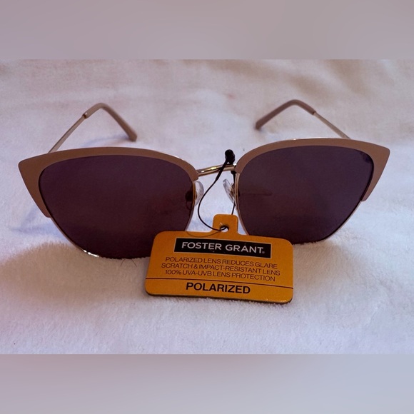 Foster Grant Accessories - Foster Grant Gold and Black Polarized Sunglasses